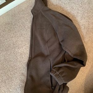 Woman’s Columbia zip up! Size Large